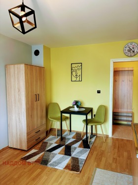 Studio Zona B, Veliko Tarnovo