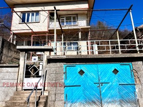 Хоусе Флоор Варуша, Велико Тарново