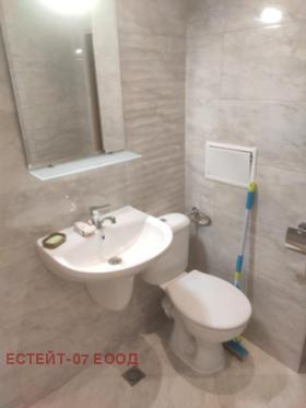 1 makuuhuone Kjutšuk Pariž, Plovdiv